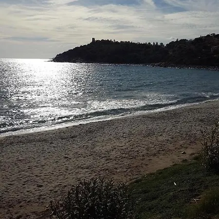 A Due Passi Dal Mare * アルバタクス